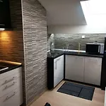 Db