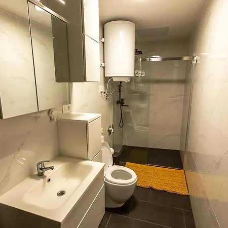 Db Διαμέρισμα *