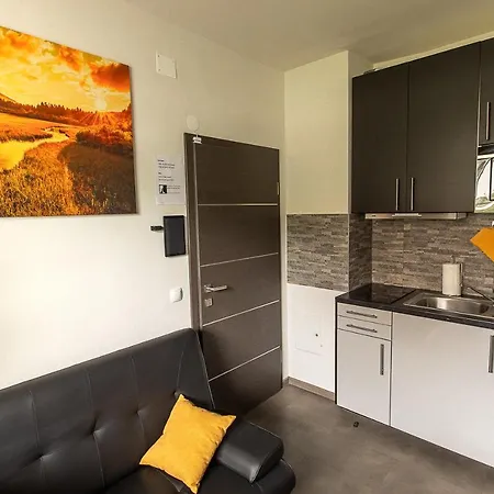 Db Διαμέρισμα Μπλεντ